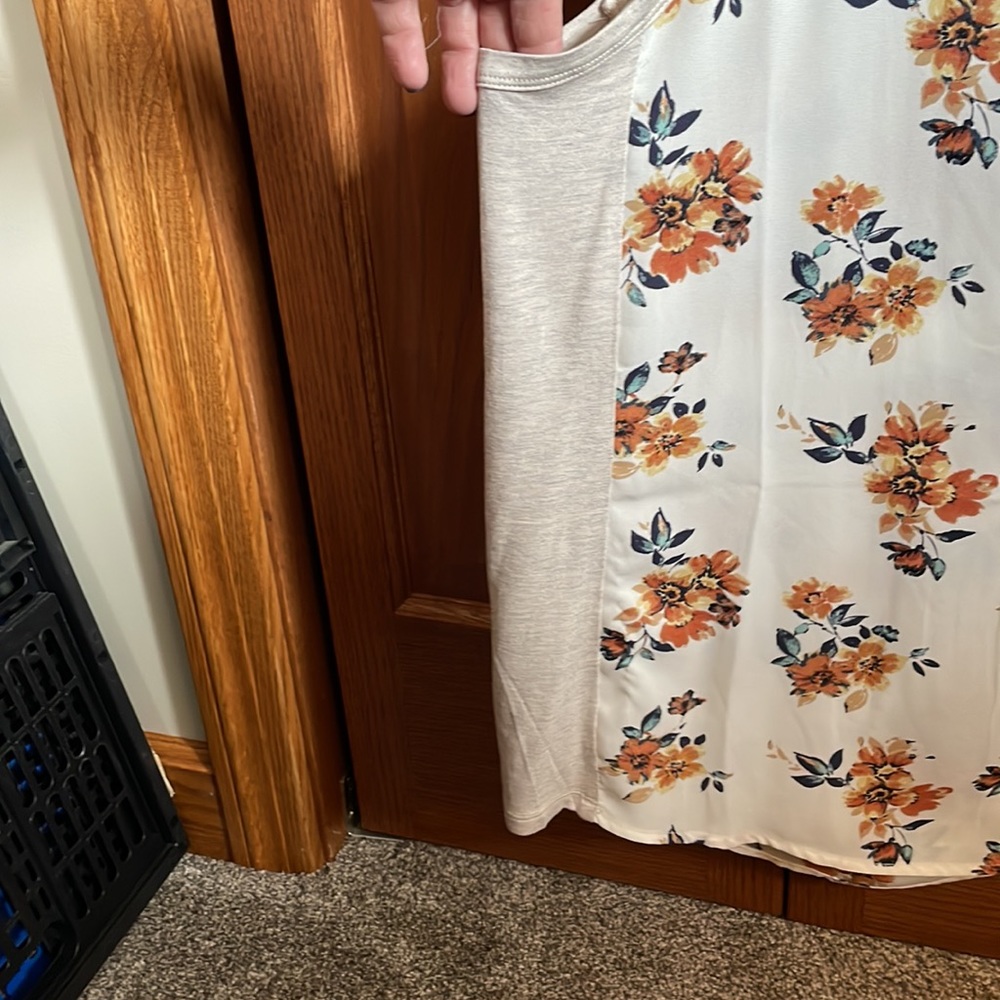 Maurice’s cream sheer  tank. Never worn. Would need a cami underneath. - Picture 4 of 5